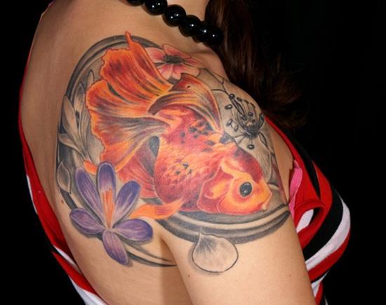 64 Ideas de Tatuajes de Pez Koi (+ Significados) 61