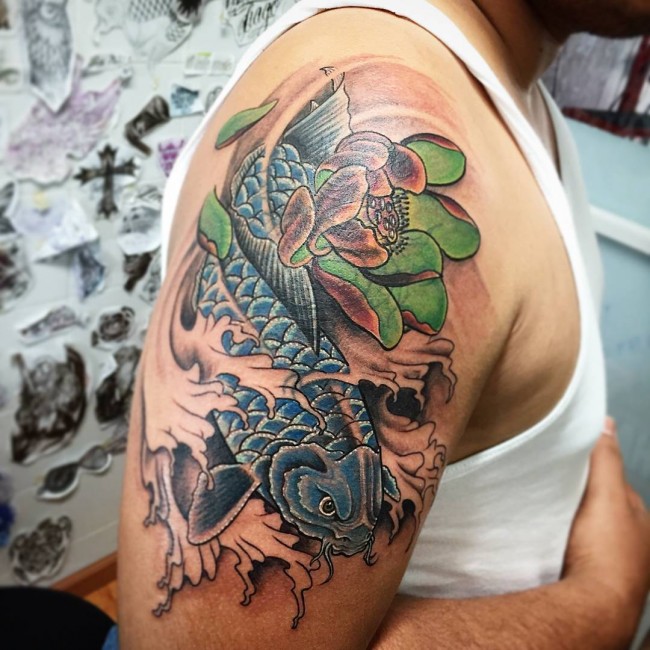 64 Ideas de Tatuajes de Pez Koi (+ Significados) 17