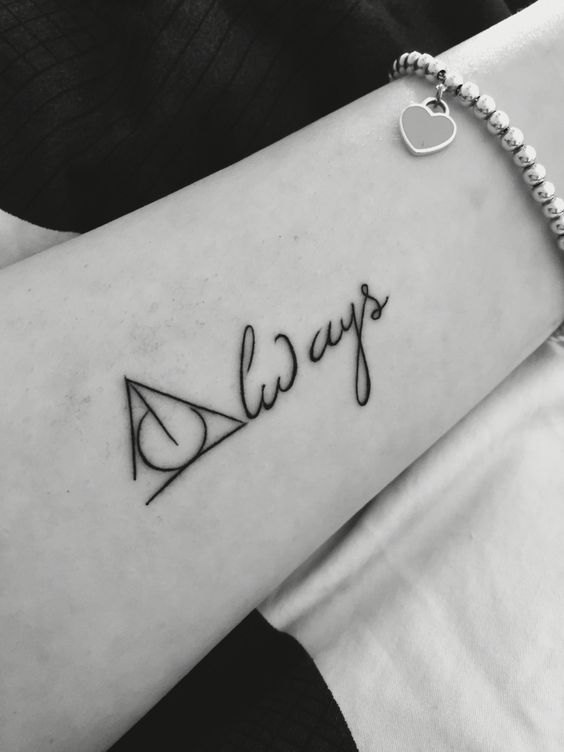 9 3/4 Ideas para Tatuajes de Harry Potter que todos los fans quieren 9