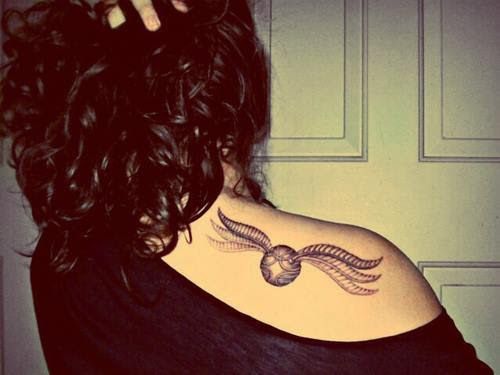 9 3/4 Ideas para Tatuajes de Harry Potter que todos los fans quieren 32