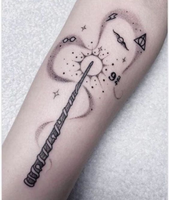 9 3/4 Ideas para Tatuajes de Harry Potter que todos los fans quieren 22