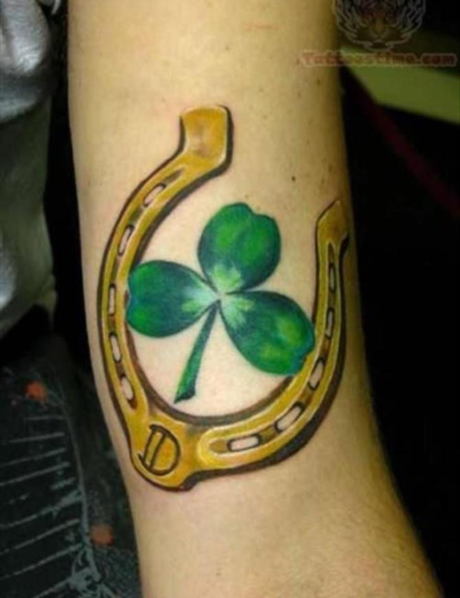 78 Ideas para Tatuajes de Herraduras (+Significado) 5 78 Ideas para Tatuajes de Herraduras (+Significado) 5