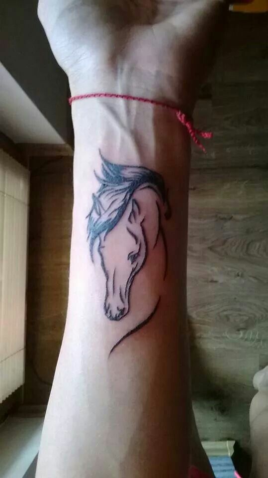 73 Ideas para Tatuajes de Caballos (+ Significados) 19 73 Ideas para Tatuajes de Caballos (+ Significados) 19