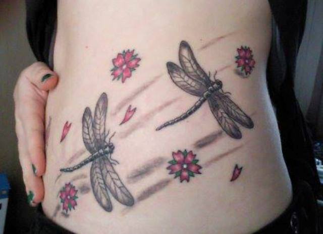 68 Tatuajes de Libélulas con sus Significados 51 68 Tatuajes de Libélulas con sus Significados 51