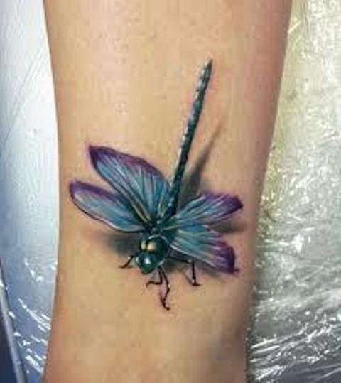 68 Tatuajes de Libélulas con sus Significados 53 68 Tatuajes de Libélulas con sus Significados 53