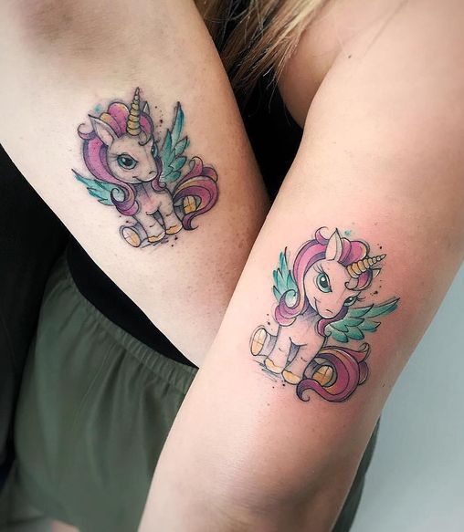 62 Ideas para Tatuajes de Unicornios (+Significados) 11 62 Ideas para Tatuajes de Unicornios (+Significados) 11