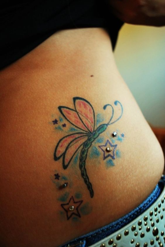 68 Tatuajes de Libélulas con sus Significados 27 68 Tatuajes de Libélulas con sus Significados 27