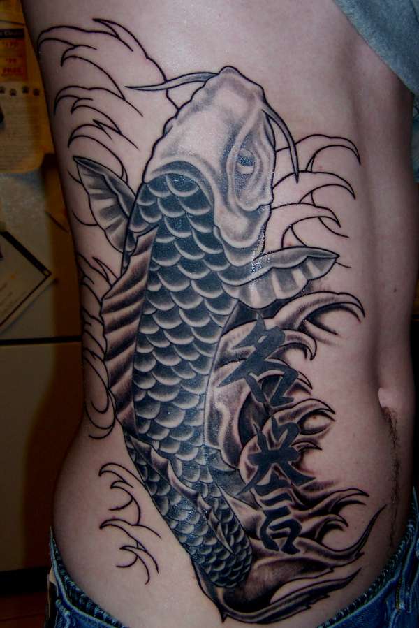 64 Ideas de Tatuajes de Pez Koi (+ Significados) 46 64 Ideas de Tatuajes de Pez Koi (+ Significados) 46