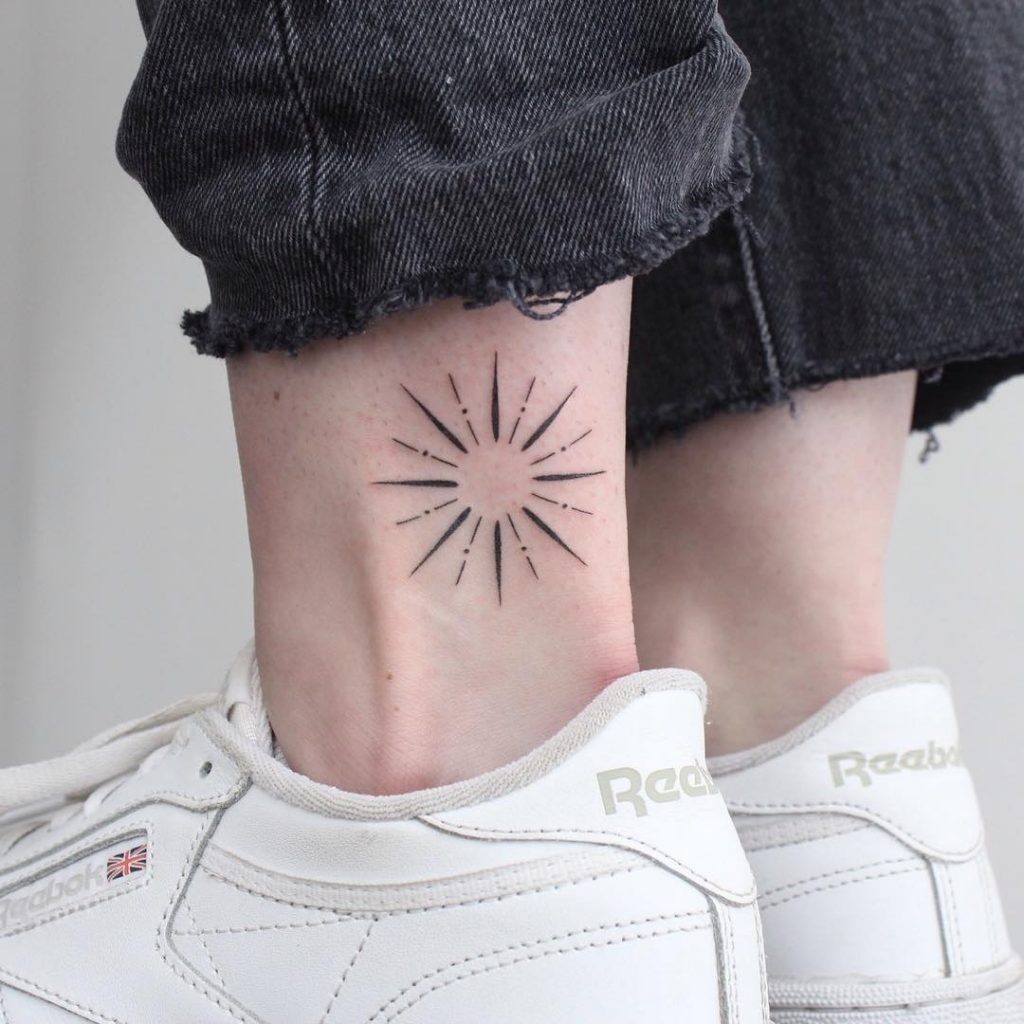 Handpoke: técnica milenaria en la modernidad 23 Handpoke: técnica milenaria en la modernidad 23