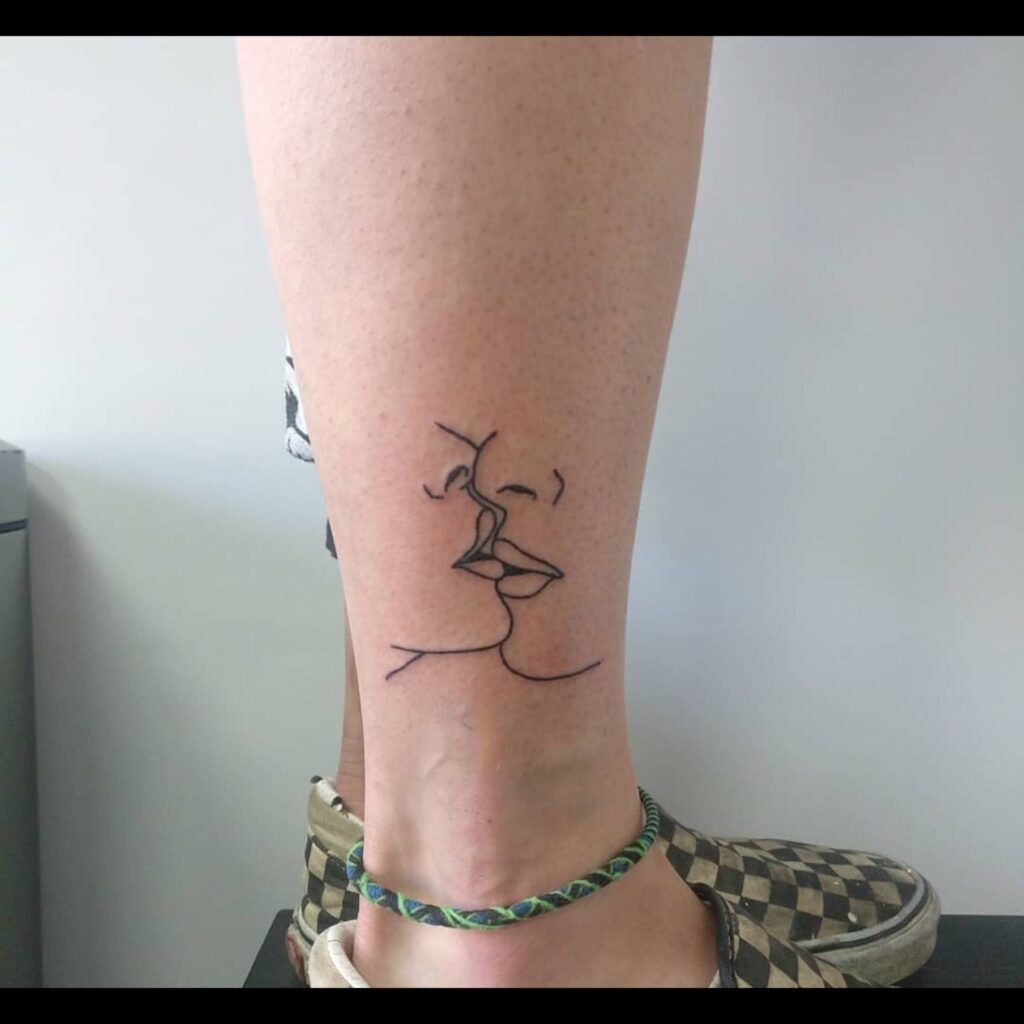 Handpoke: técnica milenaria en la modernidad 44 Handpoke: técnica milenaria en la modernidad 44