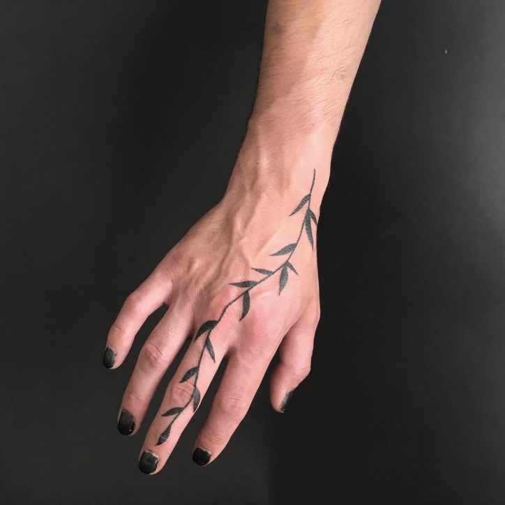 Handpoke: técnica milenaria en la modernidad 51 Handpoke: técnica milenaria en la modernidad 51