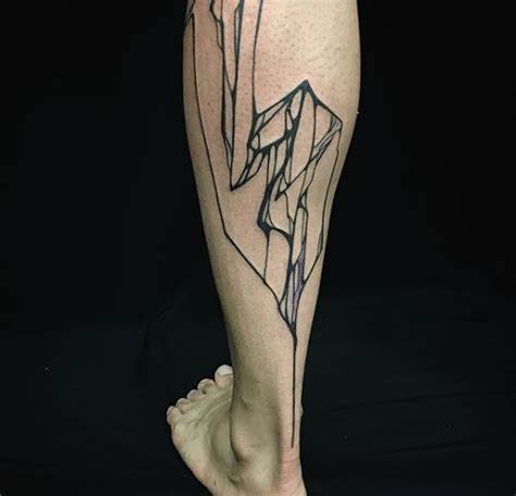 48 Ideas para Tatuajes de Líneas +Significado 22 48 Ideas para Tatuajes de Líneas +Significado 22