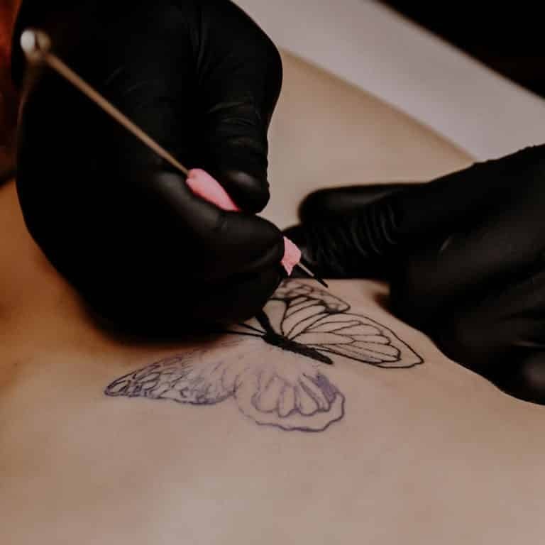 Handpoke: técnica milenaria en la modernidad 67 Handpoke: técnica milenaria en la modernidad 67