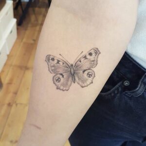 Handpoke: técnica milenaria en la modernidad 84 Handpoke: técnica milenaria en la modernidad 84