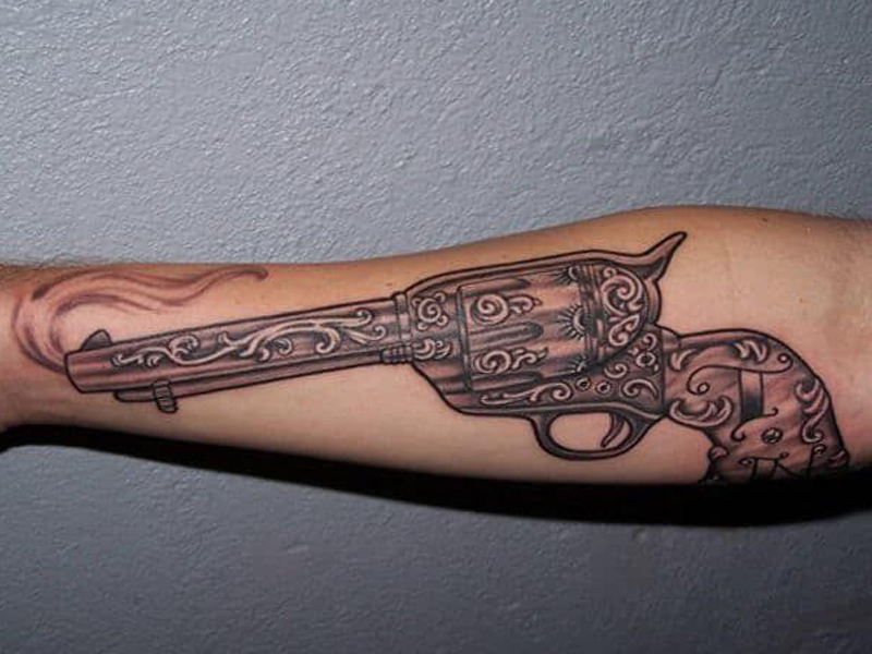 Ideas de Tatuajes de Pistolas: Símbolos de Poder 49 Ideas de Tatuajes de Pistolas: Símbolos de Poder 49