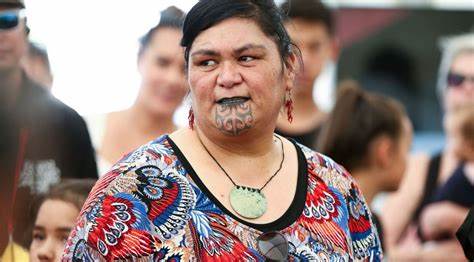 ¿Una mujer con tatuajes? De seguro es una cualquiera 5 ¿Una mujer con tatuajes? De seguro es una cualquiera 5