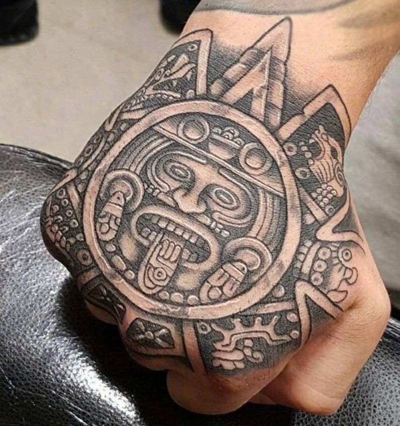 Tatuajes del calendario azteca 13 Tatuajes del calendario azteca 13