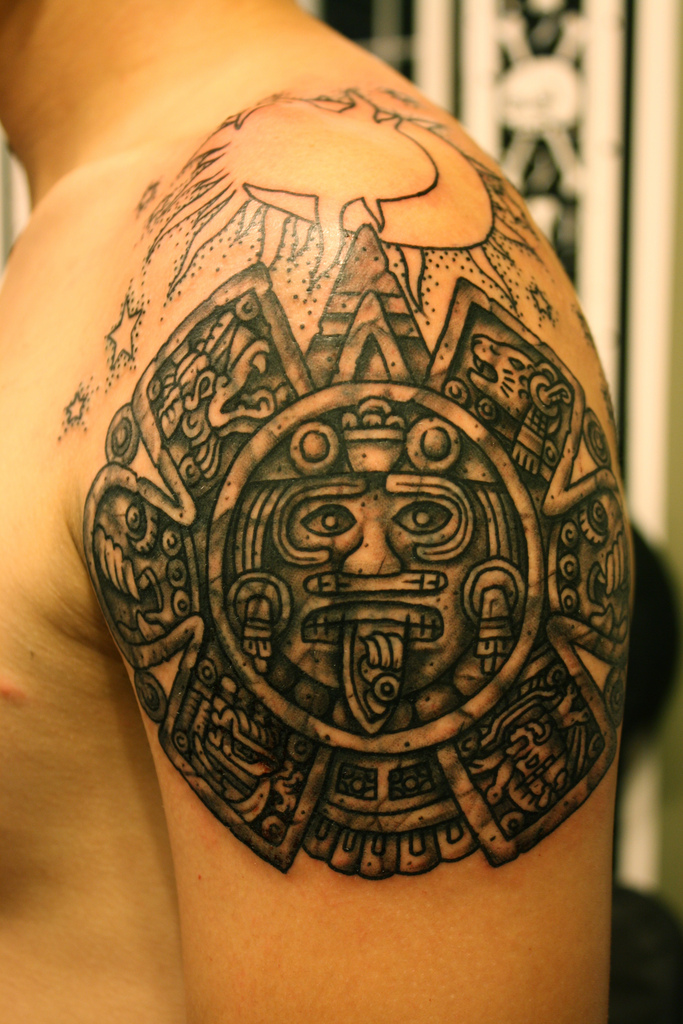 Tatuajes del calendario azteca 24 Tatuajes del calendario azteca 24