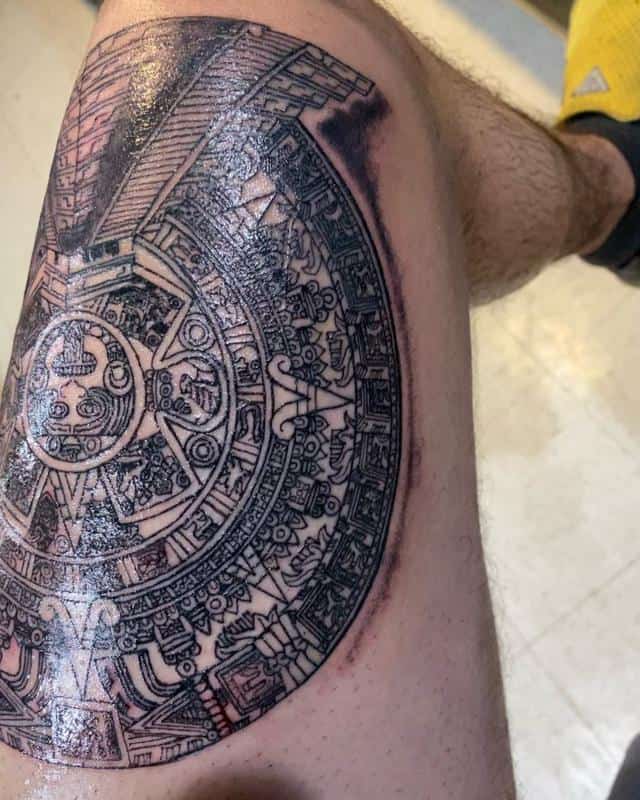 Tatuajes del calendario azteca 30 Tatuajes del calendario azteca 30