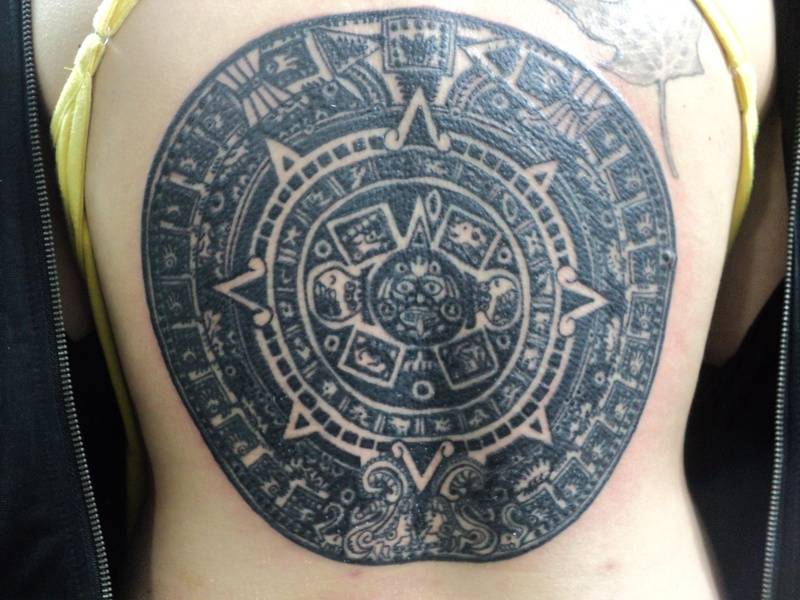 Tatuajes del calendario azteca 31 Tatuajes del calendario azteca 31