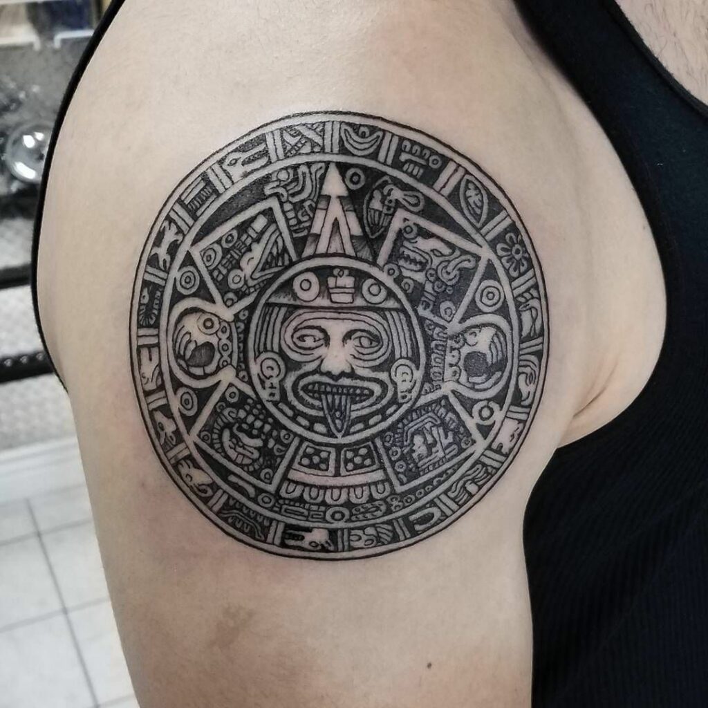 Tatuajes del calendario azteca 7 Tatuajes del calendario azteca 7