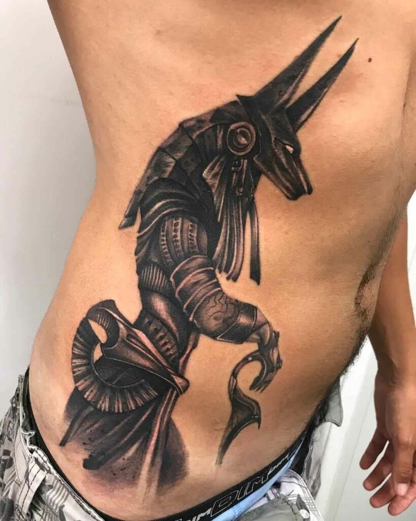Tatuajes de Anubis: protector de los muertos 9 Tatuajes de Anubis: protector de los muertos 9
