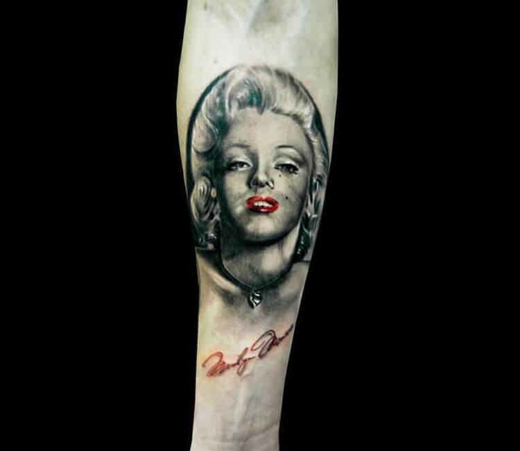 Tatuajes de Marilyn Monroe: Los Mejores Diseños 17 Tatuajes de Marilyn Monroe: Los Mejores Diseños 17