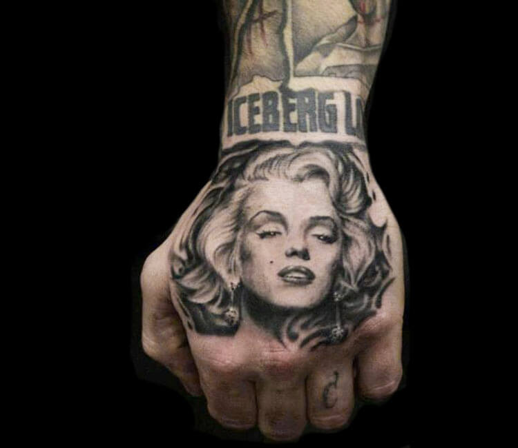 Tatuajes de Marilyn Monroe: Los Mejores Diseños 43 Tatuajes de Marilyn Monroe: Los Mejores Diseños 43