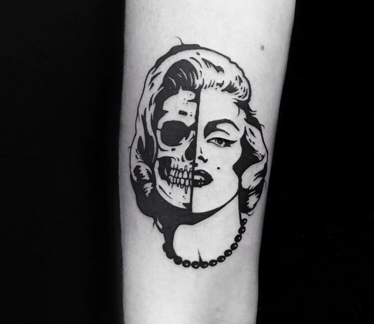 Tatuajes de Marilyn Monroe: Los Mejores Diseños 48 Tatuajes de Marilyn Monroe: Los Mejores Diseños 48