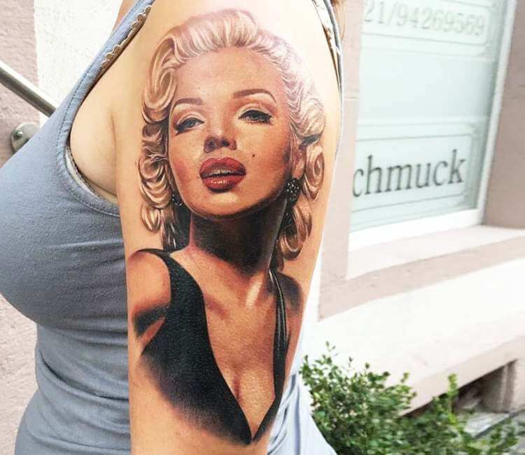 Tatuajes de Marilyn Monroe: Los Mejores Diseños 21 Tatuajes de Marilyn Monroe: Los Mejores Diseños 21