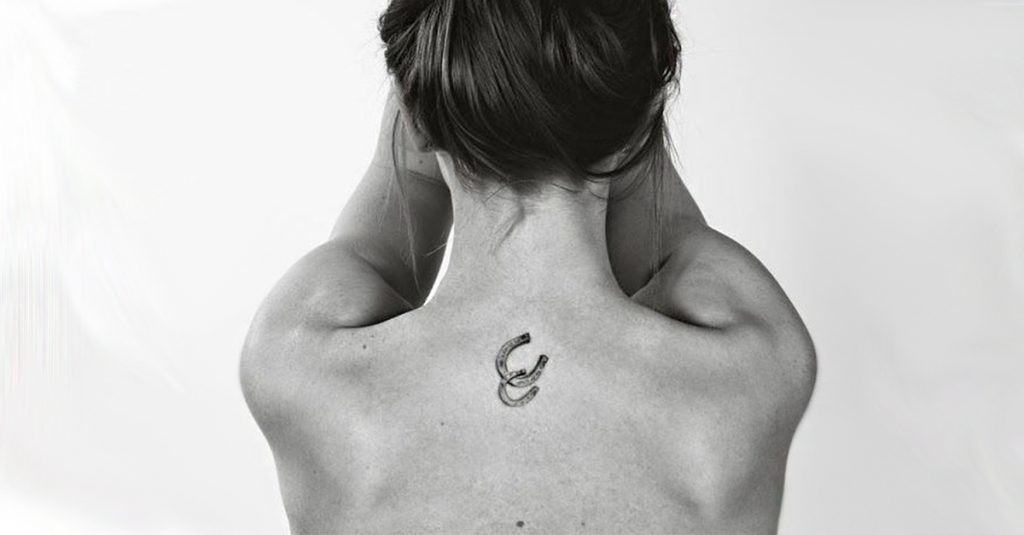 78 Ideas para Tatuajes de Herraduras (+Significado) 1 78 Ideas para Tatuajes de Herraduras (+Significado) 1