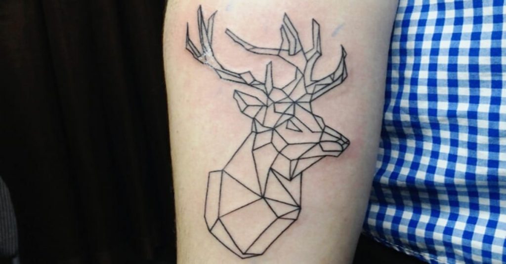 72 Ideas para Tatuajes de Venados (Con Significados) 1 72 Ideas para Tatuajes de Venados (Con Significados) 1