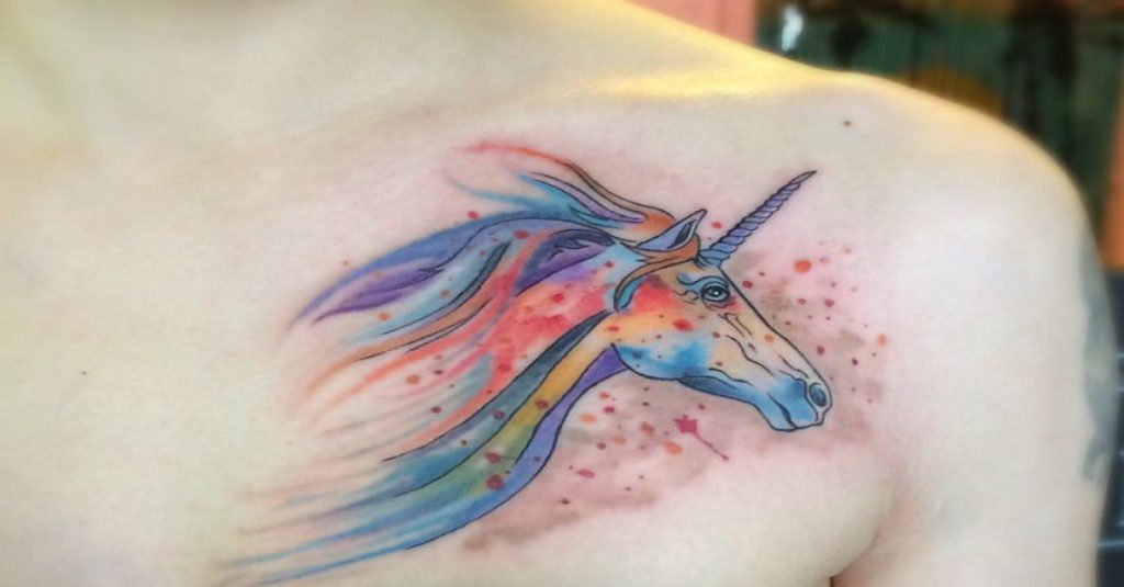 62 Ideas para Tatuajes de Unicornios (+Significados) 1 62 Ideas para Tatuajes de Unicornios (+Significados) 1