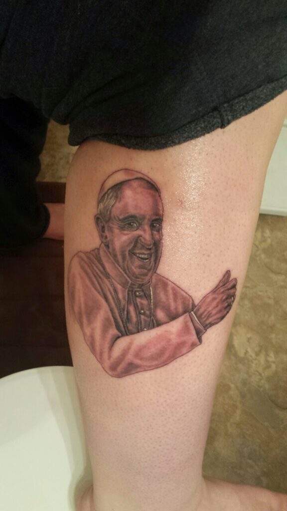 El Papa Francisco y los tatuajes 4