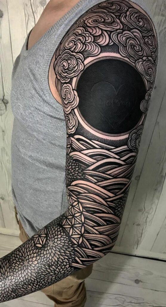 Tatuajes blackout: el negro impactante 17 Tatuajes blackout: el negro impactante 17