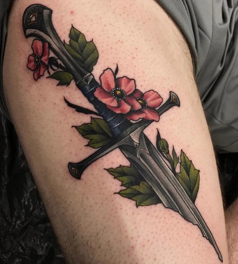 69 Tatuajes del Señor de los anillos: magia en la piel 50 69 Tatuajes del Señor de los anillos: magia en la piel 50
