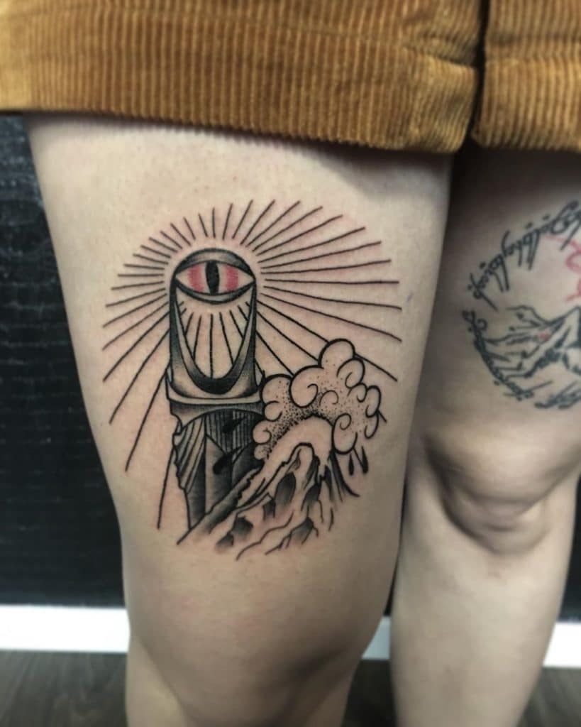 69 Tatuajes del Señor de los anillos: magia en la piel 40 69 Tatuajes del Señor de los anillos: magia en la piel 40