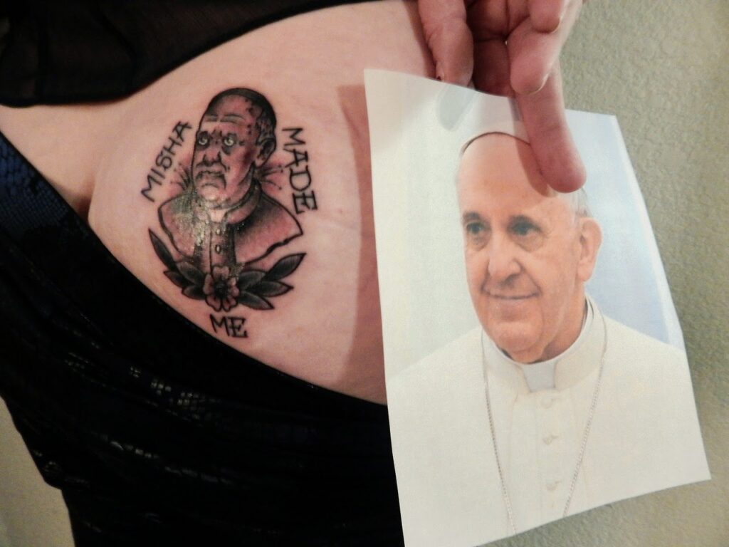 El Papa Francisco y los tatuajes 9