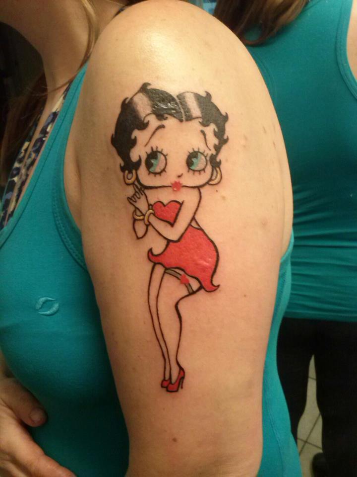 Tatuajes Pin Up: Colgados en la piel 27