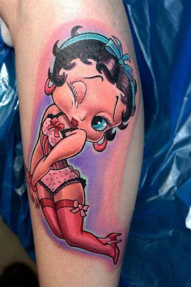 Tatuajes Pin Up: Colgados en la piel 21