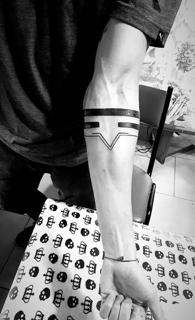 ¿Quién dice que son simples y aburridas? Tatuajes de líneas 16 ¿Quién dice que son simples y aburridas? Tatuajes de líneas 16