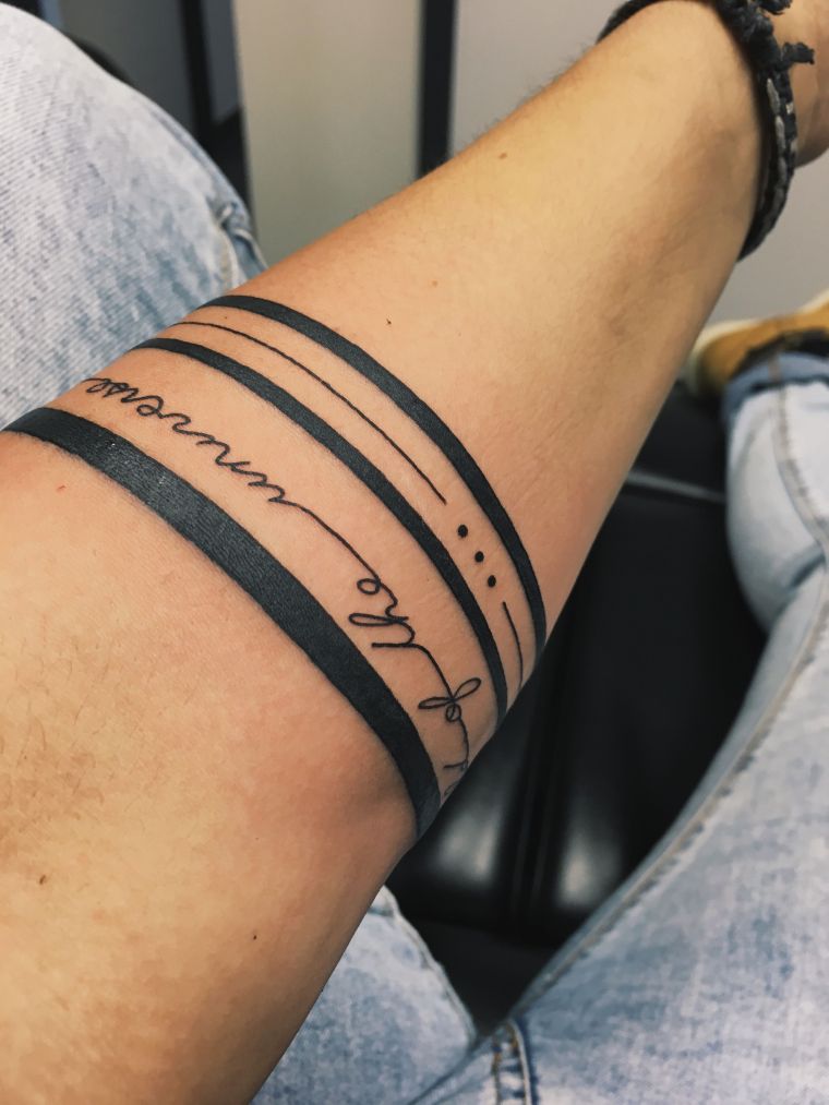 ¿Quién dice que son simples y aburridas? Tatuajes de líneas 8 ¿Quién dice que son simples y aburridas? Tatuajes de líneas 8