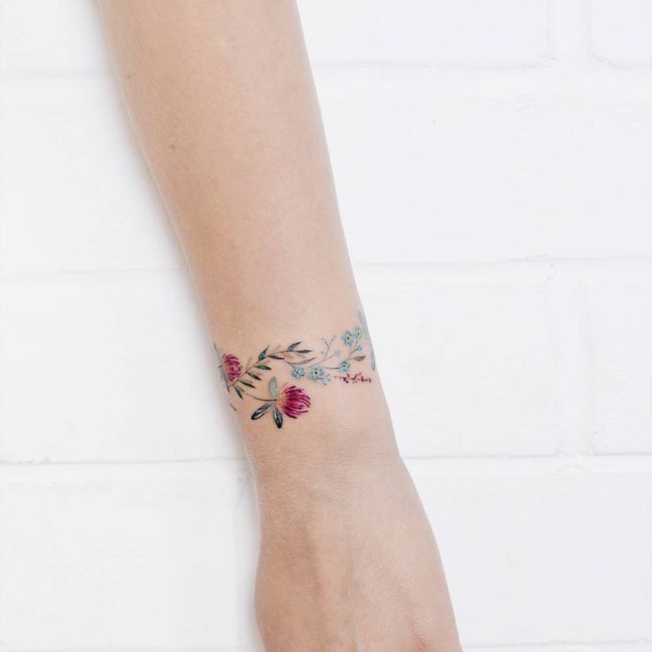 66 Ideas de Tatuajes de Pulseras 26