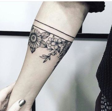 66 Ideas de Tatuajes de Pulseras 38