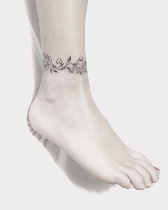 66 Ideas de Tatuajes de Pulseras 40