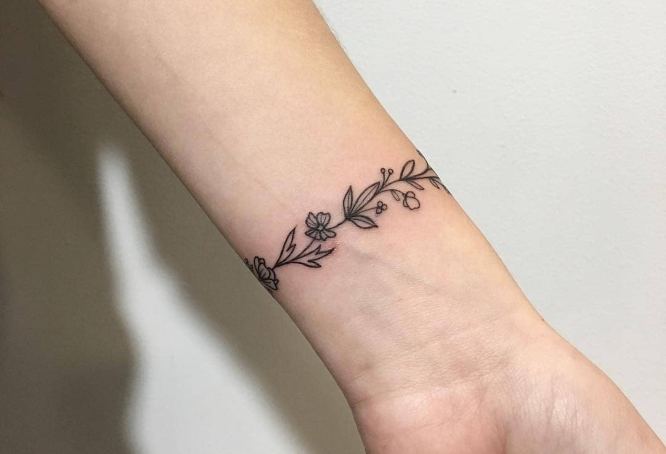 66 Ideas de Tatuajes de Pulseras 33