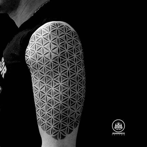 80 Tatuajes Geométricos: Adictos a lo Exacto 17