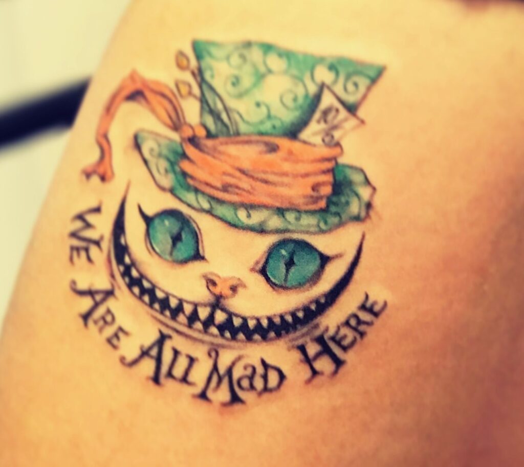 Tatuajes de Alicia en el país de las maravillas 54 Tatuajes de Alicia en el país de las maravillas 55