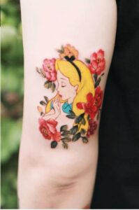 Tatuajes de Alicia en el país de las maravillas 10 Tatuajes de Alicia en el país de las maravillas 10