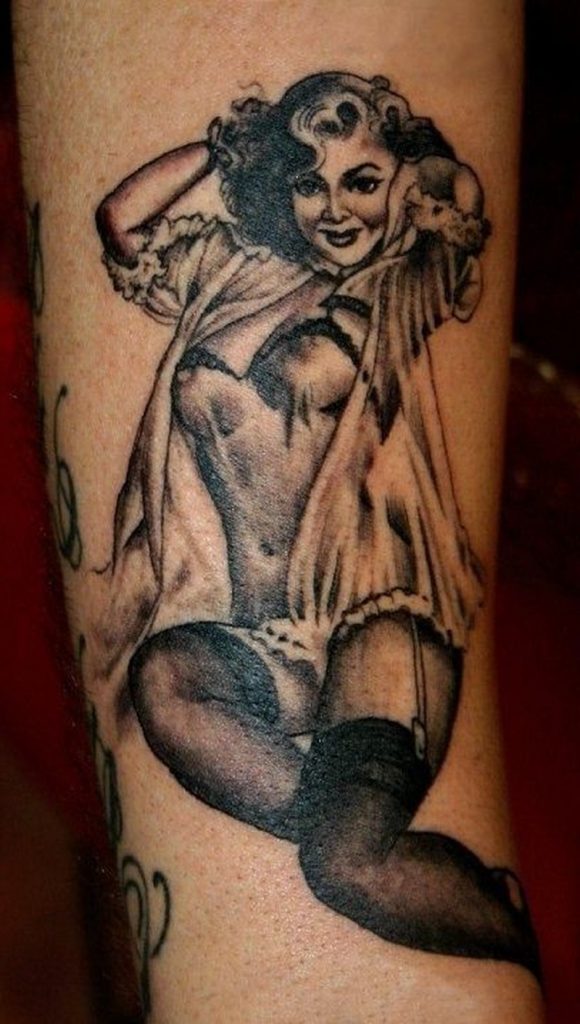 Tatuajes Pin Up: Colgados en la piel 42